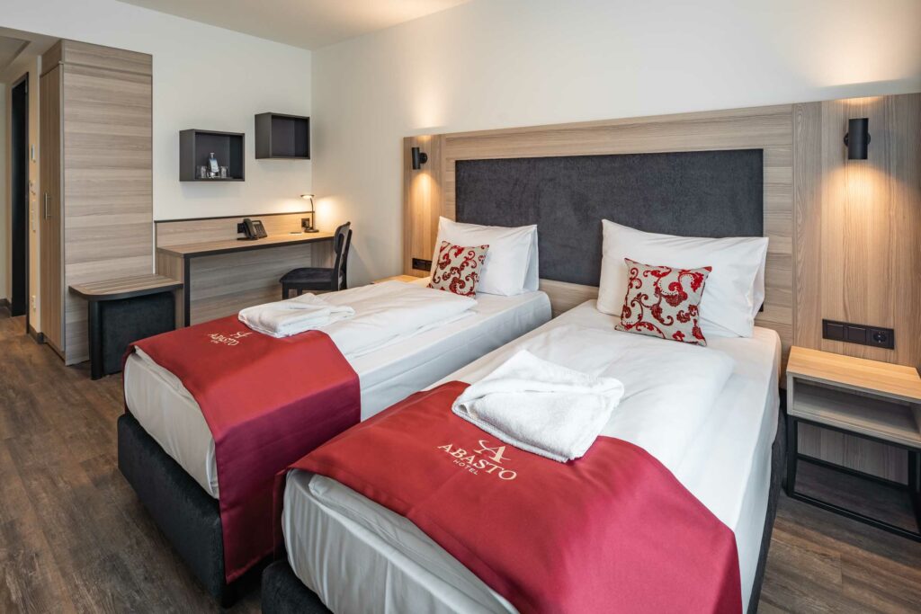 Abasto Dachau Hotel Zimmer Doppelzimmer Business 031.jpg