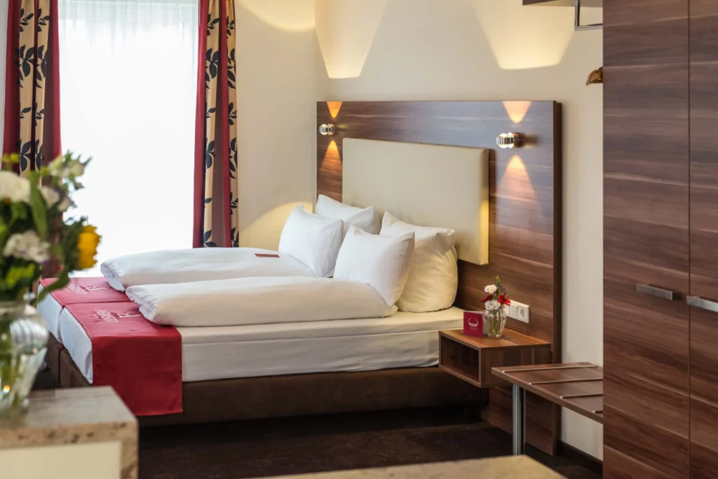 Abasto Maisach Doppelzimmer.webp